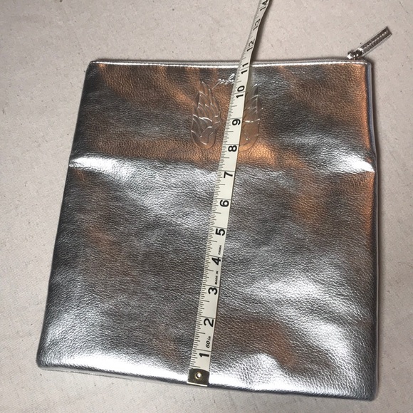 Victoria’s Secret Clutch/Makeup Bag - Picture 7 of 8